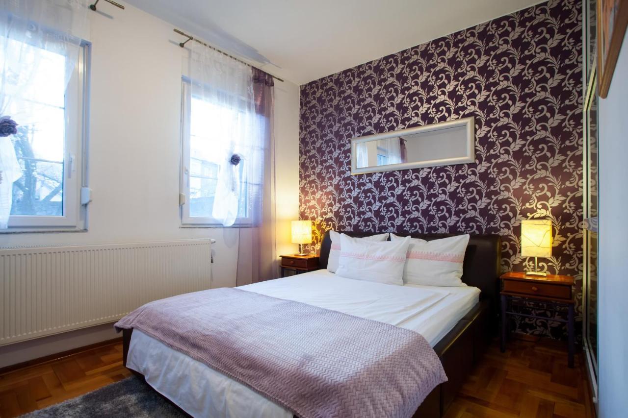 Vila Rosa Vukovar Bed and Breakfast Esterno foto