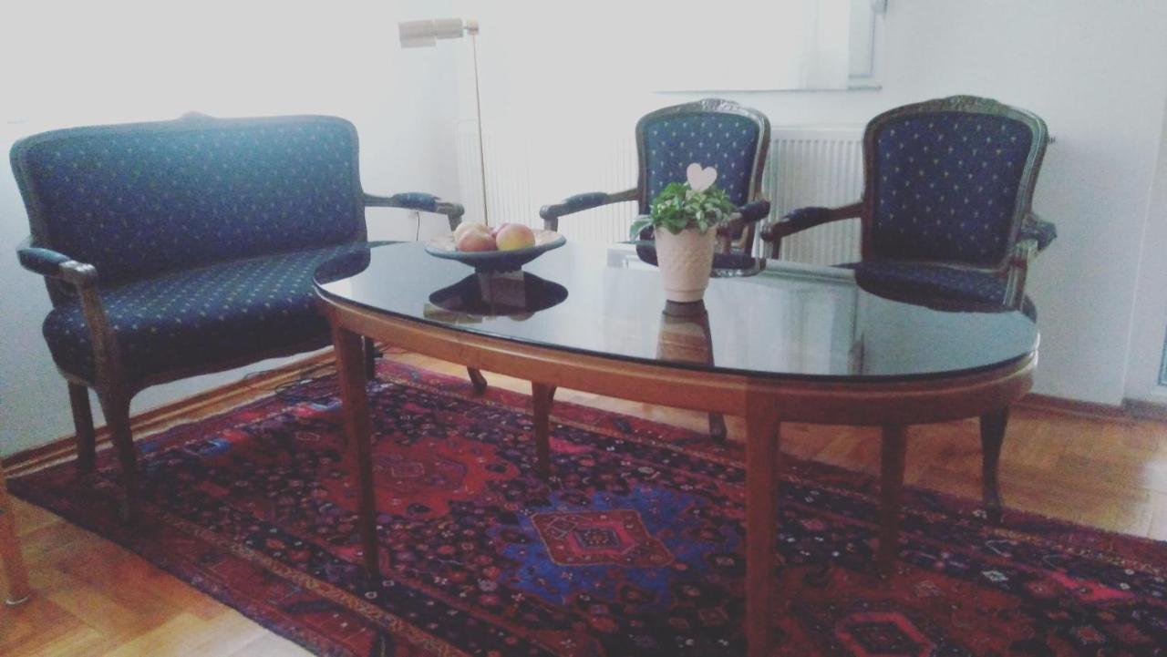 Vila Rosa Vukovar Bed and Breakfast Esterno foto